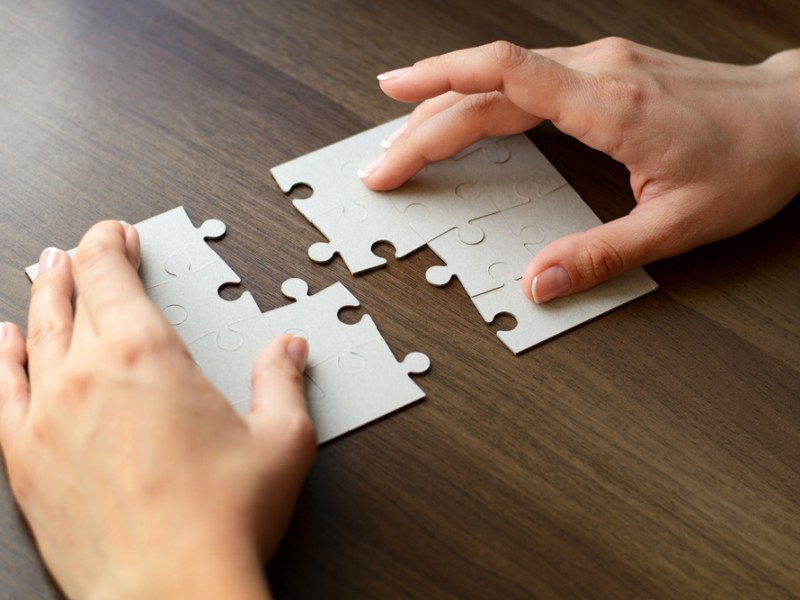 সব চরিত্র কাল্পনিক নয়&nbsp;(৬)